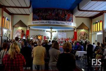 Procesión religiosa por las calles de El Ejido (Foto Francisco Javier Santana)